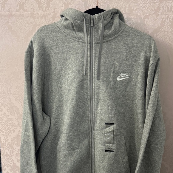Nike Men's Zip-Up Hoodie in Gray - Picture 3 of 8